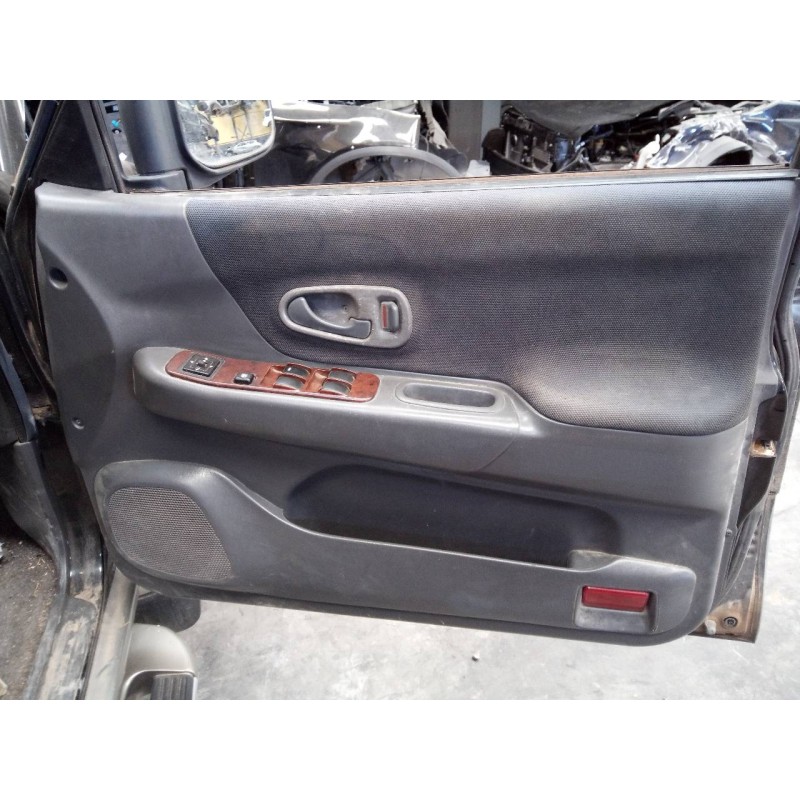 Recambio de guarnecido puerta delantera derecha para mitsubishi montero sport (k90) 2.5 td gls plus referencia OEM IAM   