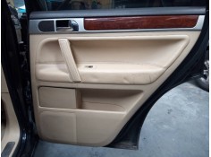 GUARNECIDO PUERTA TRASERA DERECHA 