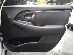 GUARNECIDO PUERTA DELANTERA DERECHA 