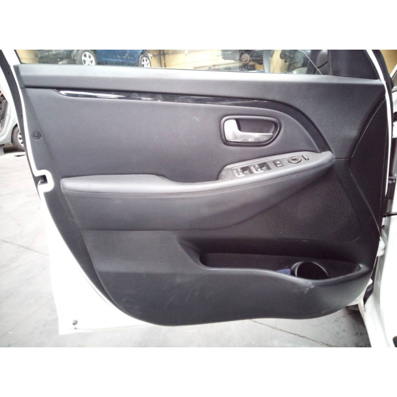 Recambio de guarnecido puerta delantera izquierda para kia carens ( ) drive referencia OEM IAM   