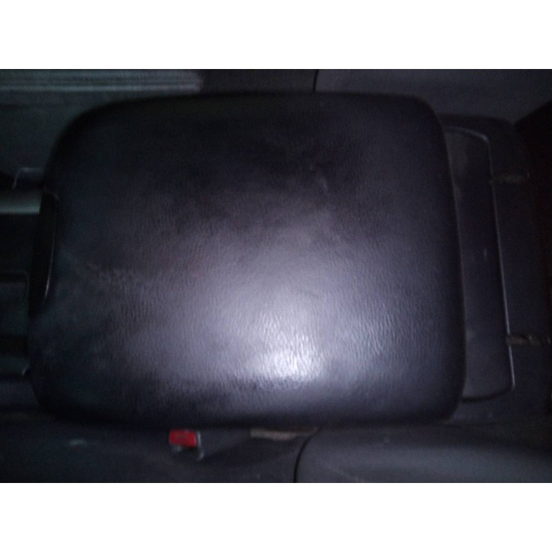 Recambio de consola central para toyota land cruiser (j12) 3.0 d-4d gx referencia OEM IAM   