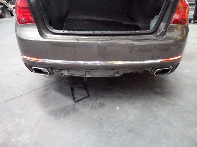 Recambio de paragolpes trasero para bmw serie 7 (f01/f02) 740d referencia OEM IAM   
