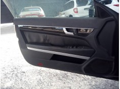 GUARNECIDO PUERTA DELANTERA IZQUIERDA 