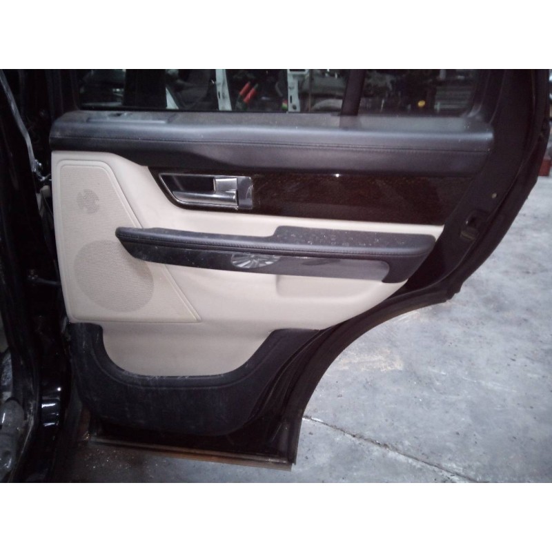 Recambio de guarnecido puerta trasera derecha para land rover range rover sport autobiography limited edition referencia OEM IAM