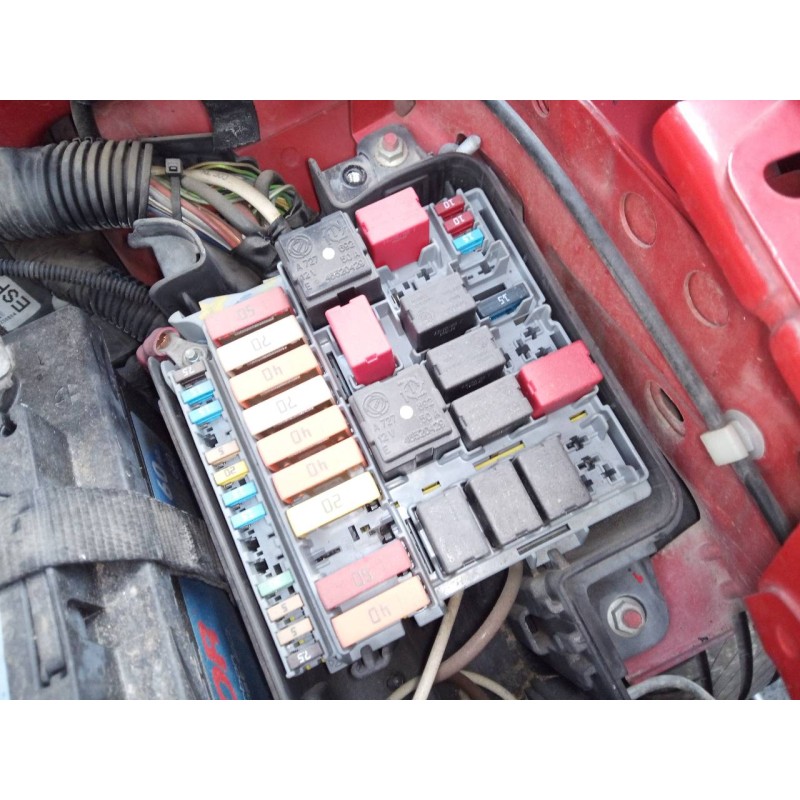 Recambio de caja reles / fusibles para alfa romeo mito (145) distinctive referencia OEM IAM 50515343  