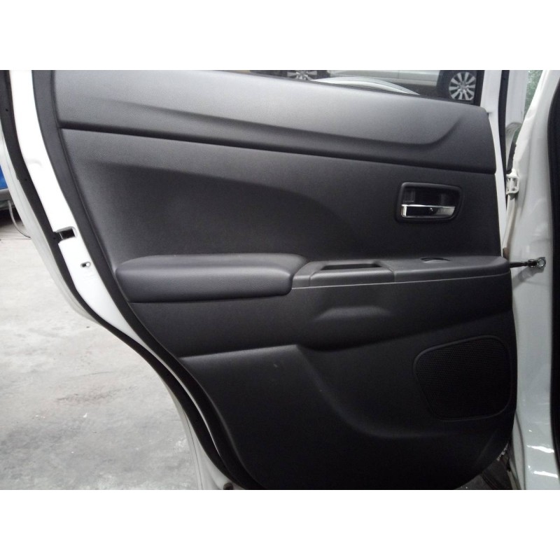 Recambio de guarnecido puerta trasera izquierda para mitsubishi asx (ga0w) kaiteki 4wd referencia OEM IAM   