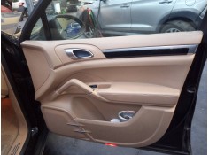 GUARNECIDO PUERTA DELANTERA DERECHA 