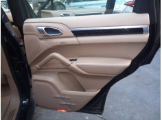 GUARNECIDO PUERTA TRASERA DERECHA 