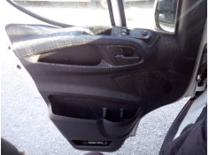 GUARNECIDO PUERTA DELANTERA IZQUIERDA 
