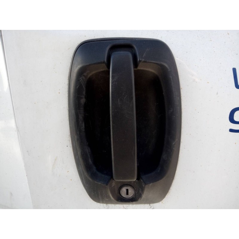 Recambio de maneta exterior porton para iveco daily ka caja cerrada 45c... batalla 3000l referencia OEM IAM   