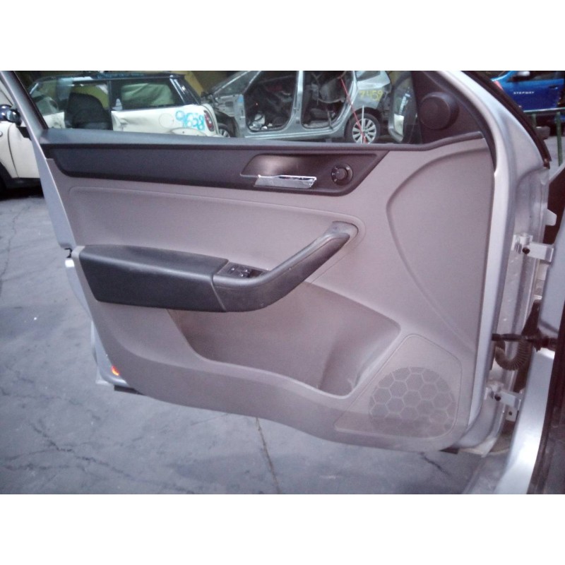 Recambio de guarnecido puerta delantera izquierda para seat toledo (kg3) style referencia OEM IAM   