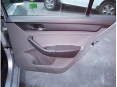 GUARNECIDO PUERTA TRASERA DERECHA 