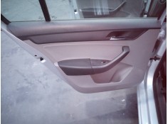 GUARNECIDO PUERTA TRASERA IZQUIERDA 