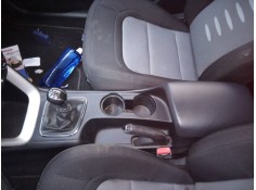 Recambio de consola central para kia cee´d drive referencia OEM IAM   