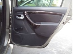 Recambio de guarnecido puerta trasera derecha para dacia duster ambiance 4x4 referencia OEM IAM   