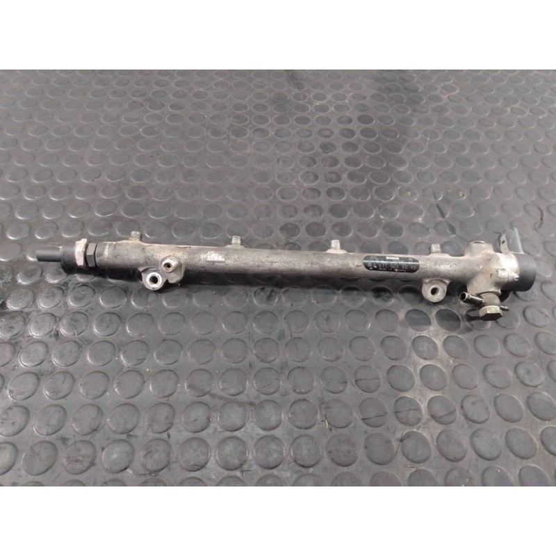 Recambio de rampa inyectora para mercedes clase c (w203) berlina 2.2 cdi cat referencia OEM IAM A6110700095 0445214004 