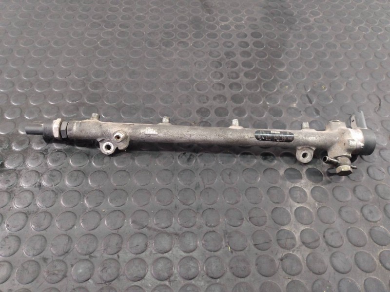 Recambio de rampa inyectora para mercedes clase c (w203) berlina 2.2 cdi cat referencia OEM IAM A6110700095 0445214004 