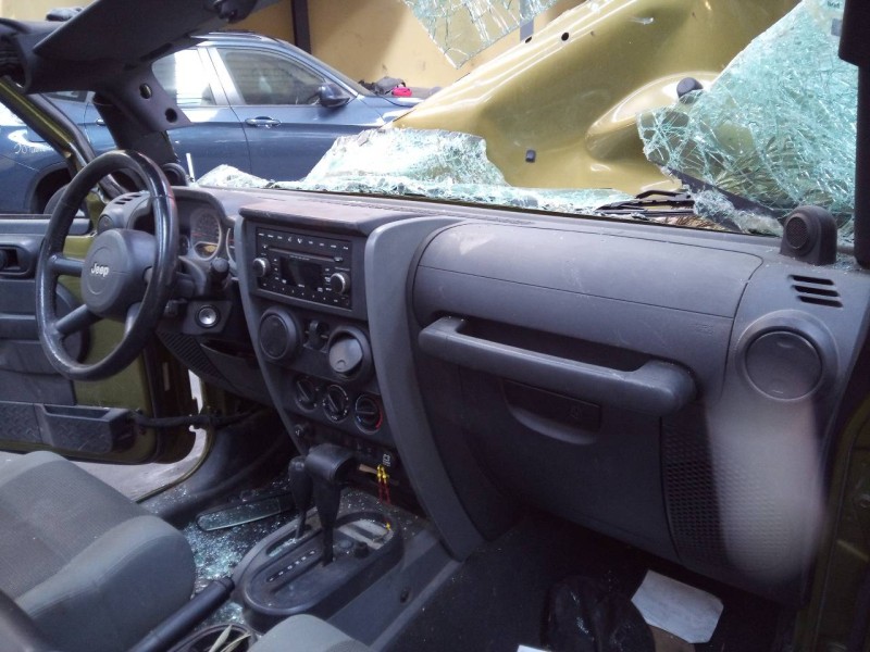 Recambio de salpicadero para jeep wrangler / wrangler unlimited sport referencia OEM IAM   