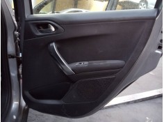 GUARNECIDO PUERTA TRASERA DERECHA 