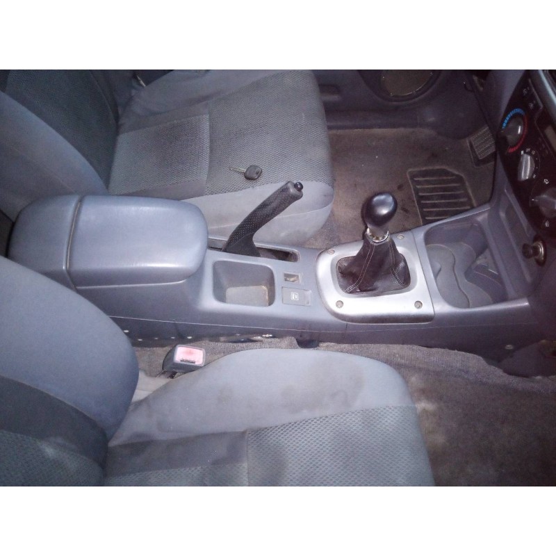 Recambio de consola central para toyota rav 4 (a2) 2.0 luna 4x4 (2003) referencia OEM IAM   