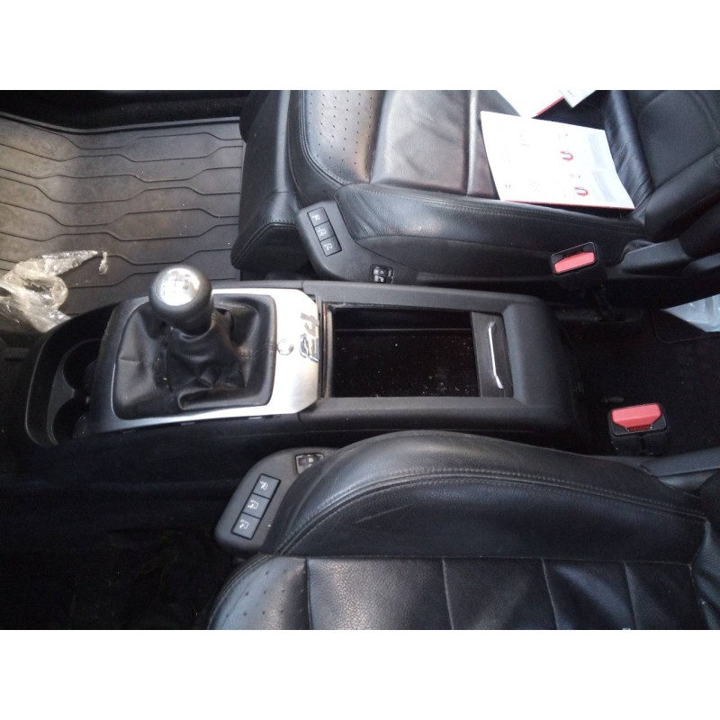 Recambio de consola central para citroen c4 picasso exclusive referencia OEM IAM   