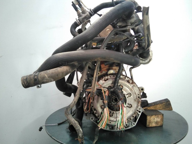 Recambio de despiece motor para renault trafic combi (ab 4.01) 29 combi6 acristalado parcial referencia OEM IAM F9Q760 DESPIECE 