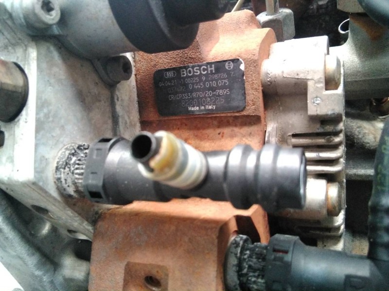 Recambio de despiece motor para renault trafic combi (ab 4.01) 29 combi6 acristalado parcial referencia OEM IAM F9Q760 DESPIECE 