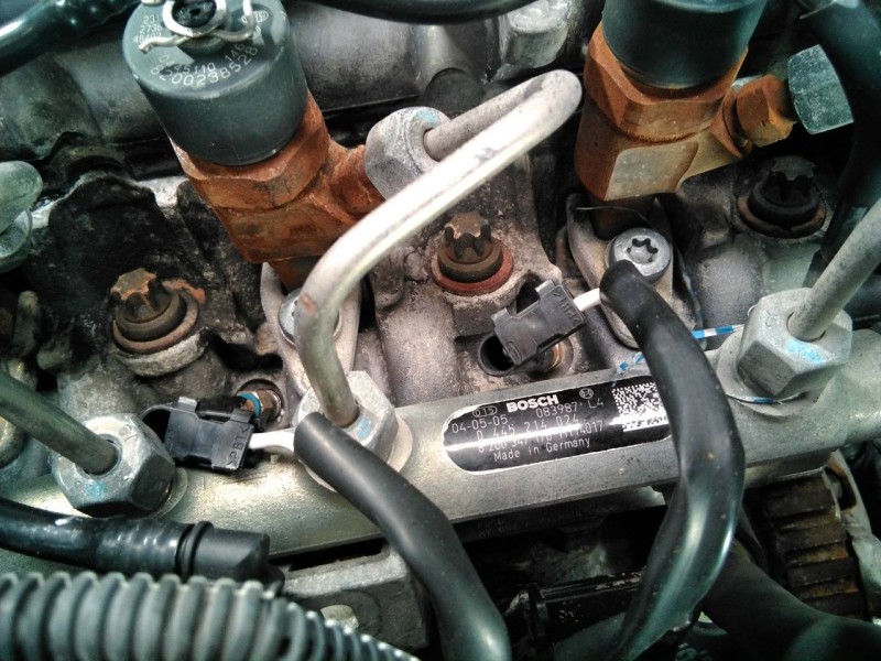 Recambio de despiece motor para renault trafic combi (ab 4.01) 29 combi6 acristalado parcial referencia OEM IAM F9Q760 DESPIECE 