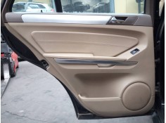 GUARNECIDO PUERTA TRASERA IZQUIERDA 