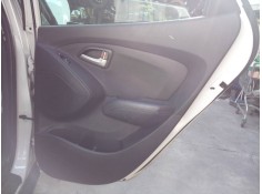 GUARNECIDO PUERTA TRASERA DERECHA 