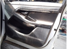 GUARNECIDO PUERTA DELANTERA DERECHA 