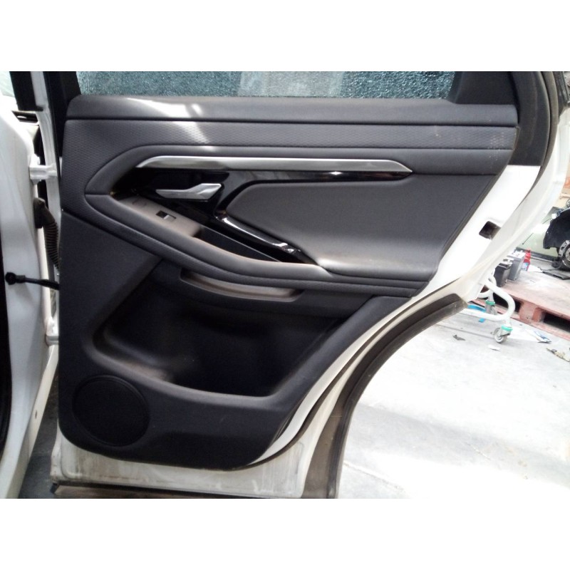 Recambio de guarnecido puerta trasera derecha para land rover range rover evoque evoque referencia OEM IAM   