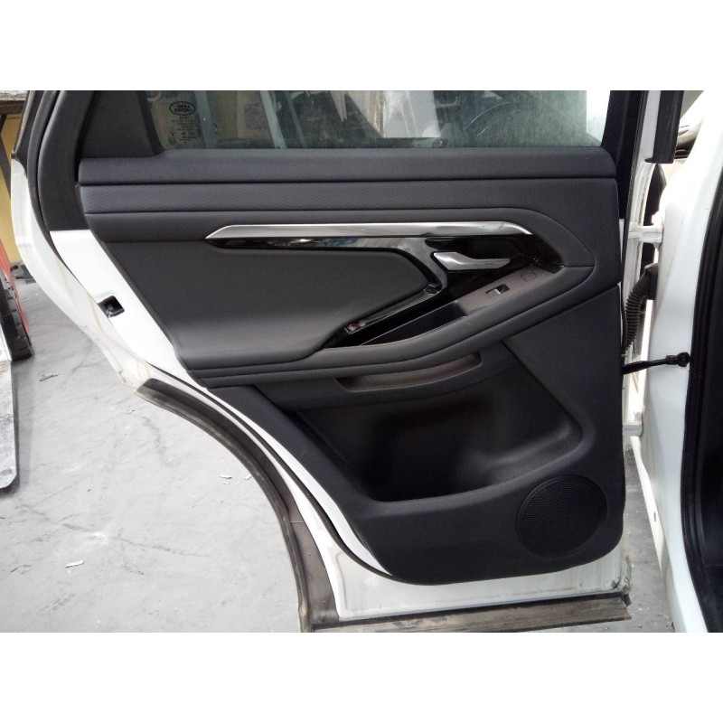 Recambio de guarnecido puerta trasera izquierda para land rover range rover evoque evoque referencia OEM IAM   