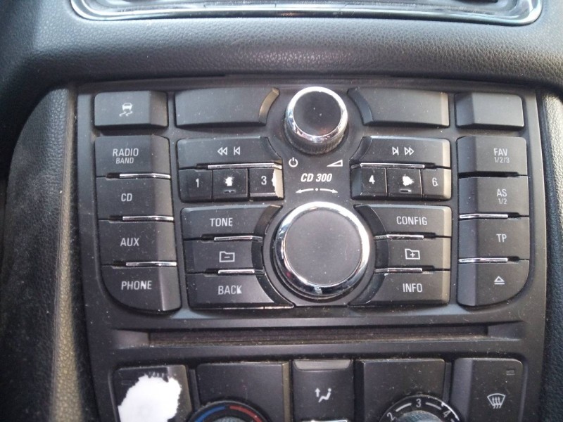 Recambio de sistema audio / radio cd para opel meriva b cosmo referencia OEM IAM   