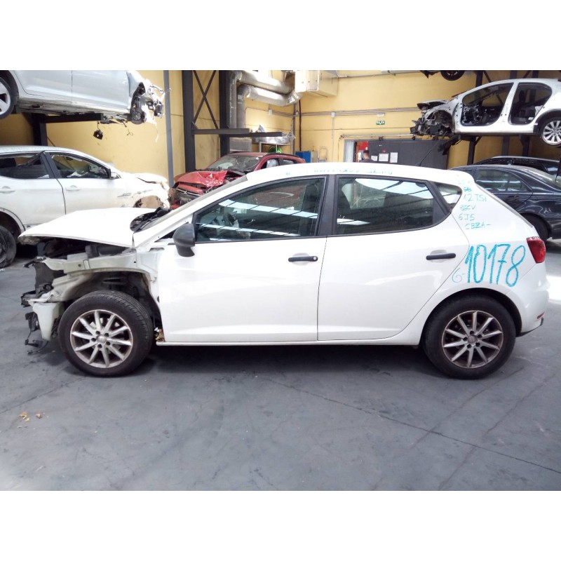 seat ibiza (6j5) del año 2013