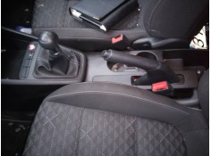 Recambio de consola central para kia rio (yb) drive referencia OEM IAM   