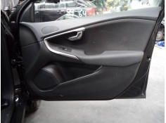 GUARNECIDO PUERTA DELANTERA DERECHA 