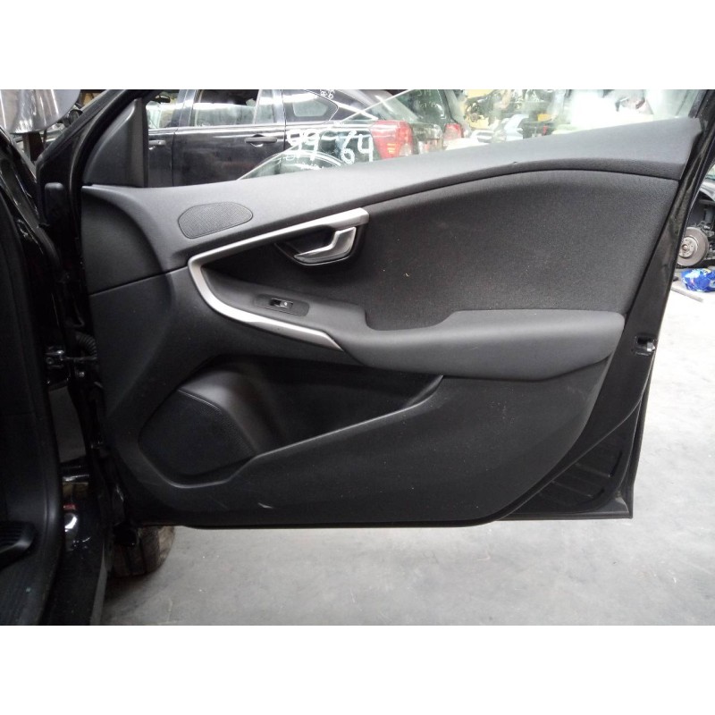Recambio de guarnecido puerta delantera derecha para volvo v40 momentum referencia OEM IAM   