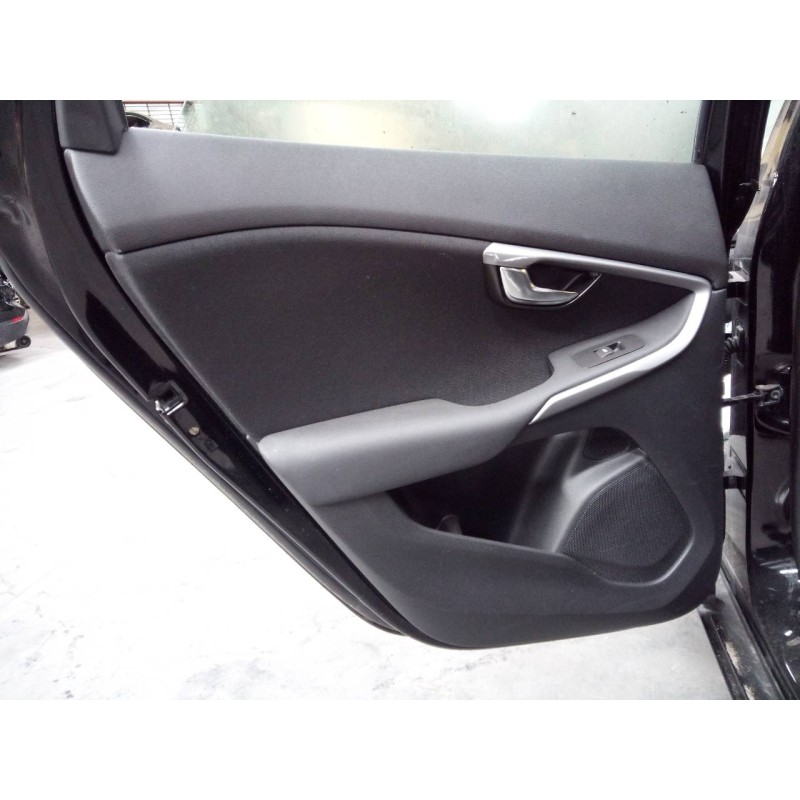 Recambio de guarnecido puerta trasera izquierda para volvo v40 momentum referencia OEM IAM   
