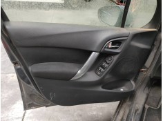 GUARNECIDO PUERTA DELANTERA IZQUIERDA 