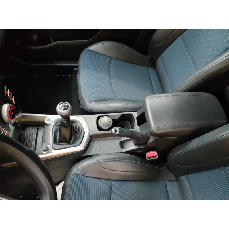 Recambio de consola central para ssangyong tivoli crystal 4x2 referencia OEM IAM   