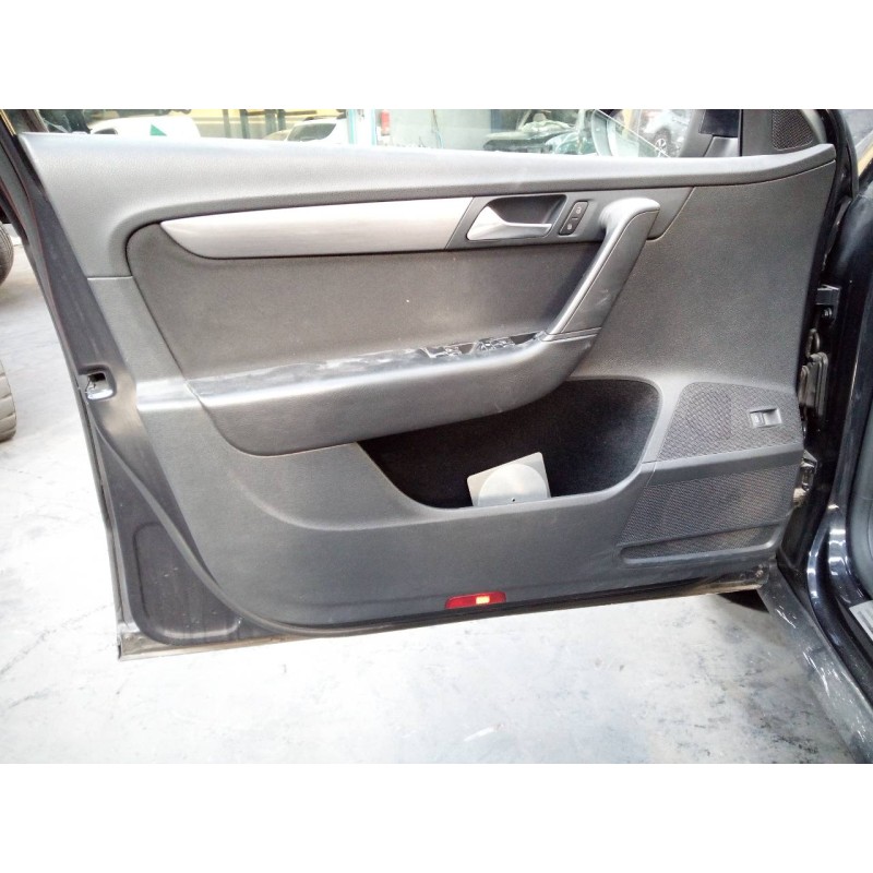 Recambio de guarnecido puerta delantera izquierda para volkswagen passat variant (365) advance bluemotion referencia OEM IAM   