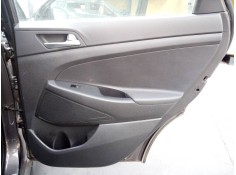 Recambio de guarnecido puerta trasera derecha para hyundai tucson essence bluedrive 2wd referencia OEM IAM   