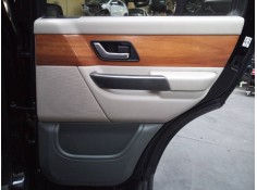 GUARNECIDO PUERTA TRASERA DERECHA 