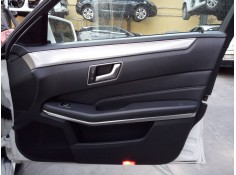GUARNECIDO PUERTA DELANTERA DERECHA 