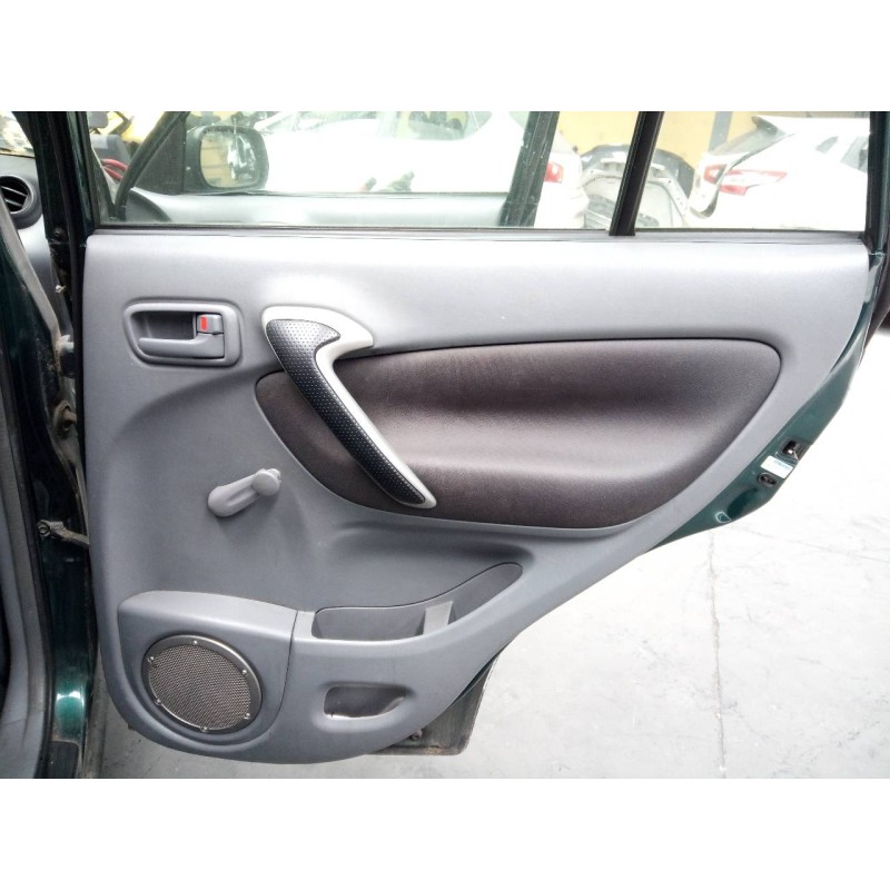 Recambio de guarnecido puerta trasera derecha para toyota rav 4 (a2) 1.8 luna referencia OEM IAM   