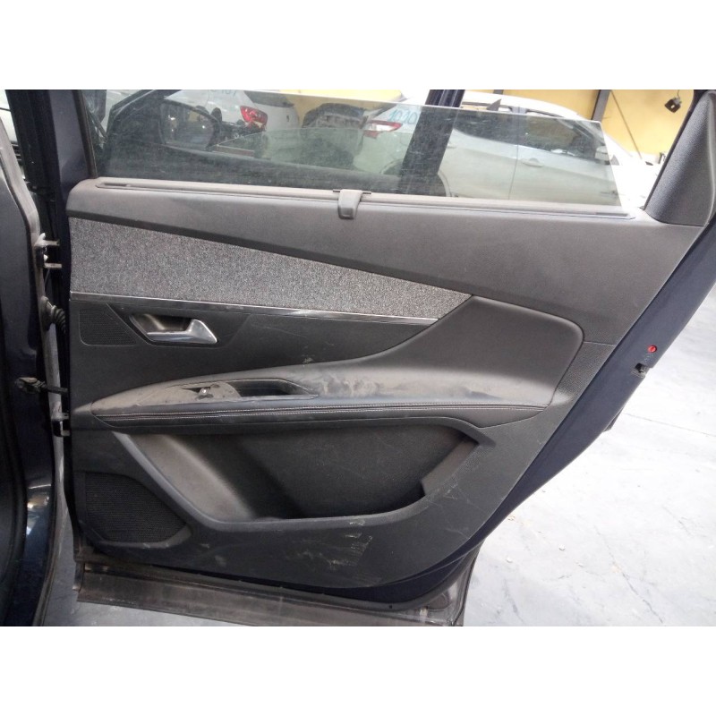 Recambio de guarnecido puerta trasera derecha para peugeot 5008 active referencia OEM IAM   
