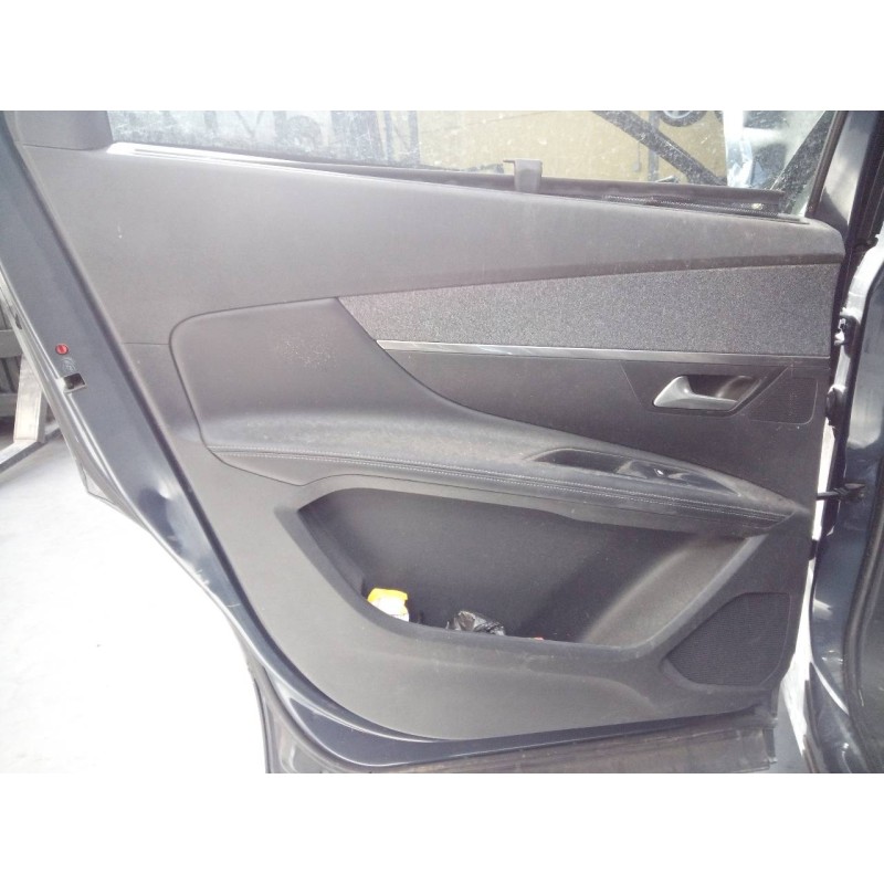 Recambio de guarnecido puerta trasera izquierda para peugeot 5008 active referencia OEM IAM   