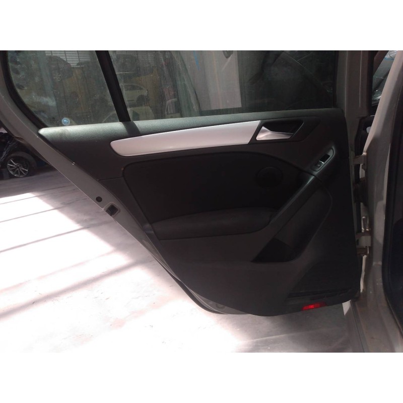 Recambio de guarnecido puerta trasera izquierda para volkswagen golf vi (5k1) sport referencia OEM IAM   