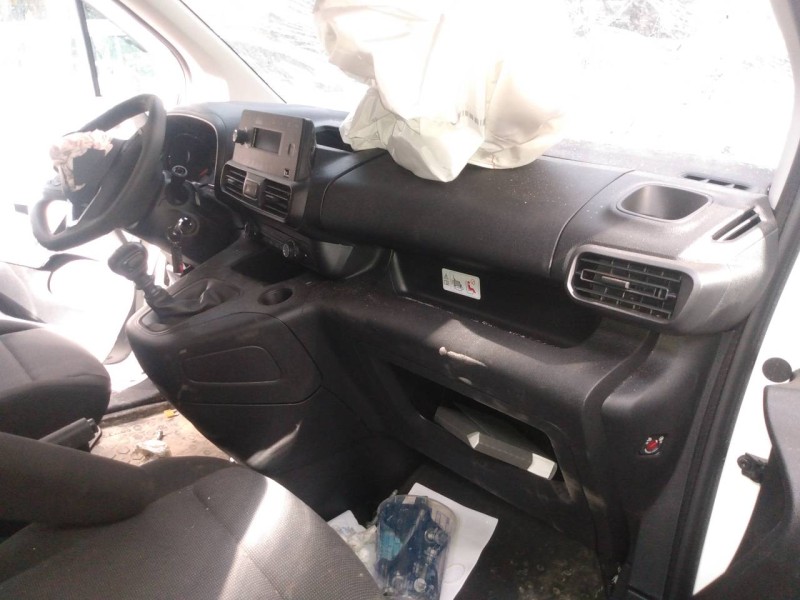 Recambio de salpicadero para opel combo life edition referencia OEM IAM   